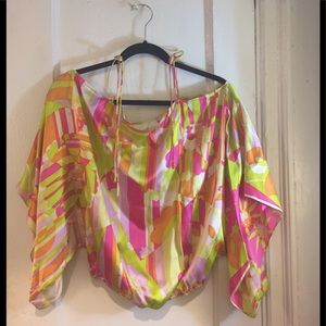 🌸NWOT Alice & Trixie Silk Top